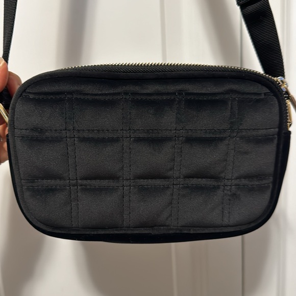 Lululemon Black Velour Camera Bag with Gold - Picture 8 of 8